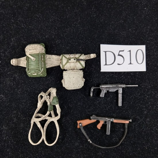 Toy Parts - 1/18 WWII-US AIRBORNE DIVISION EQUIPMENT PACK (D510)